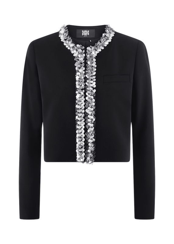 ז'קט מבית המותג RIANI, בגזרה ישרה ואלגנטית, ובאורך קצר, בעיטור פאייטים שקופים מנצנצים סביב הצוואר ולאורך הז'קט. עם צווארון עגול וסגירה נסתרת לכל האורך באמצעות ווים.הרכב: 91% פוליאסטר, 9% פוליאוריטןהדוגמנית בגובה 1.75 ולובשת מידה 36 אירופאית