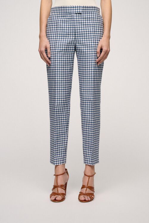 מכנסיים מחוייטים בגזרת סלים פיט עם הדפס משבצותהרכב: 55% פשתן, 45% כותנההדוגמנית בגובה 1.78 ולובשת מידה 42 איטלקית