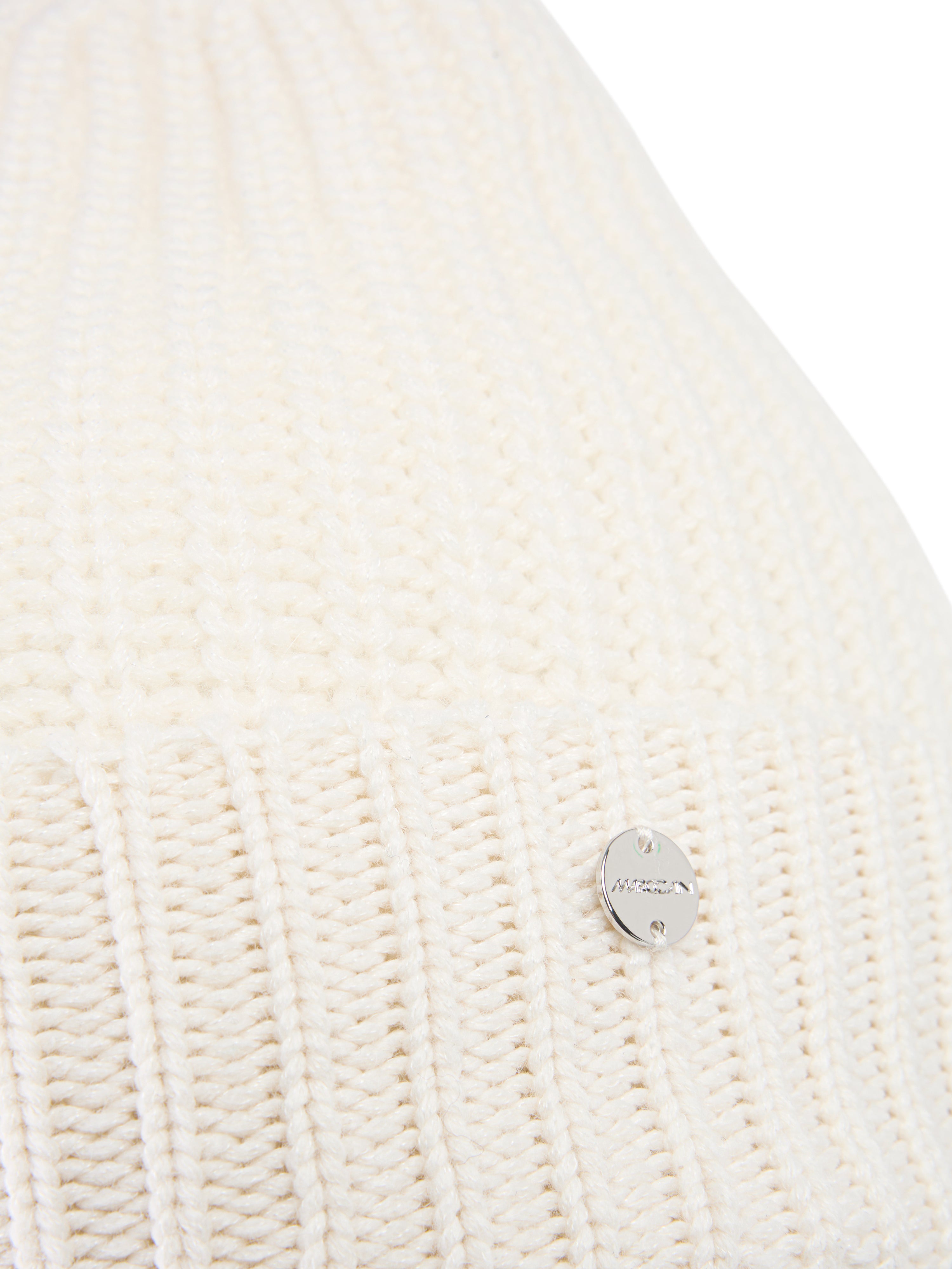 כובע ביני בגזרה קלאסית עם קיפול רחב בצבע שמנתהרכב בד: 50% צמר כבשים, 42% קשמיר, 8% משי