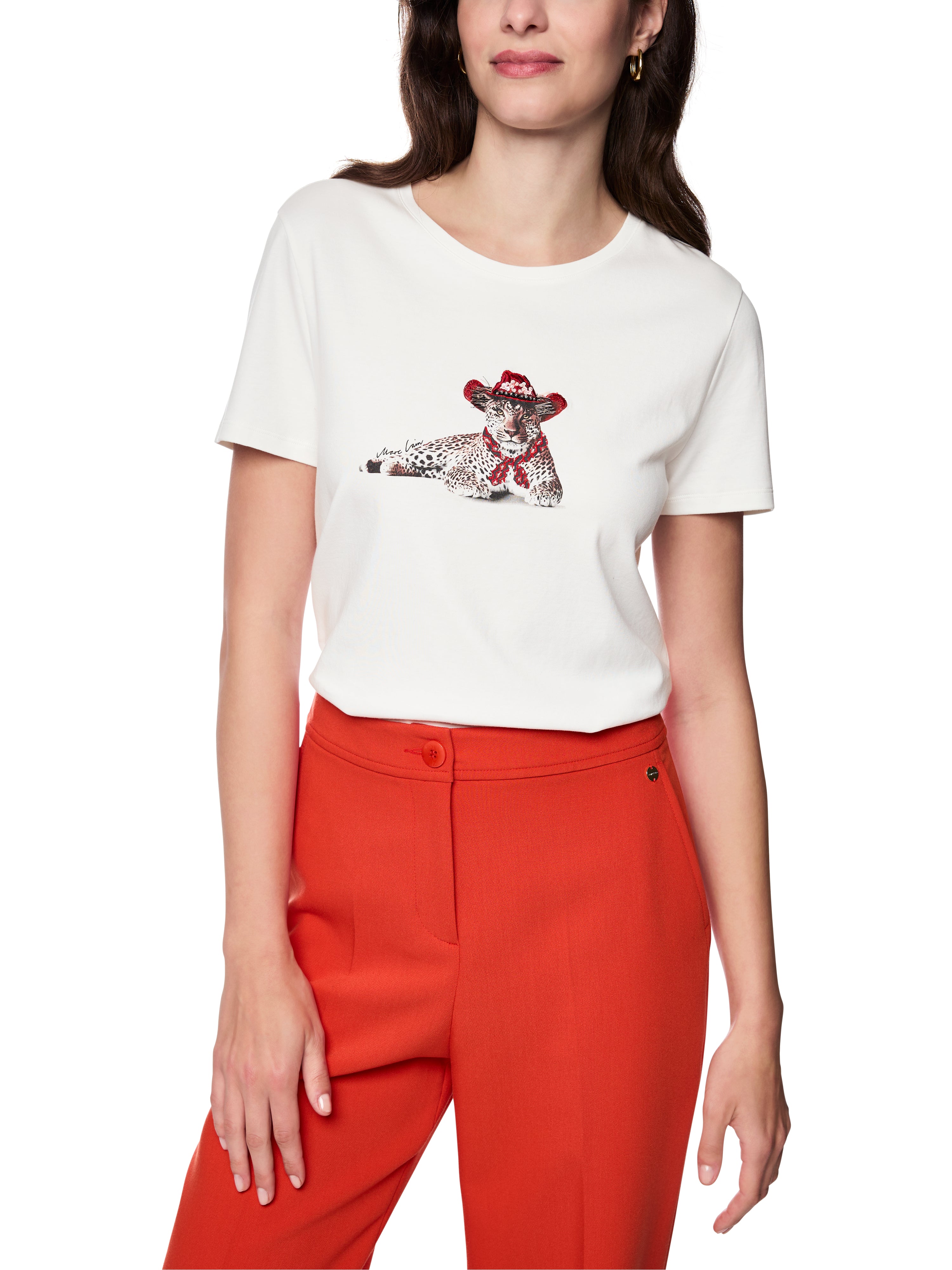 חולצת טי בגזרה נינוחה עם הדפס בעיטור פאייטים ופרנזים הרכב: 100% כותנההדוגמנית בגובה 1.79 ולובשת מידה 3 של מארק קיין