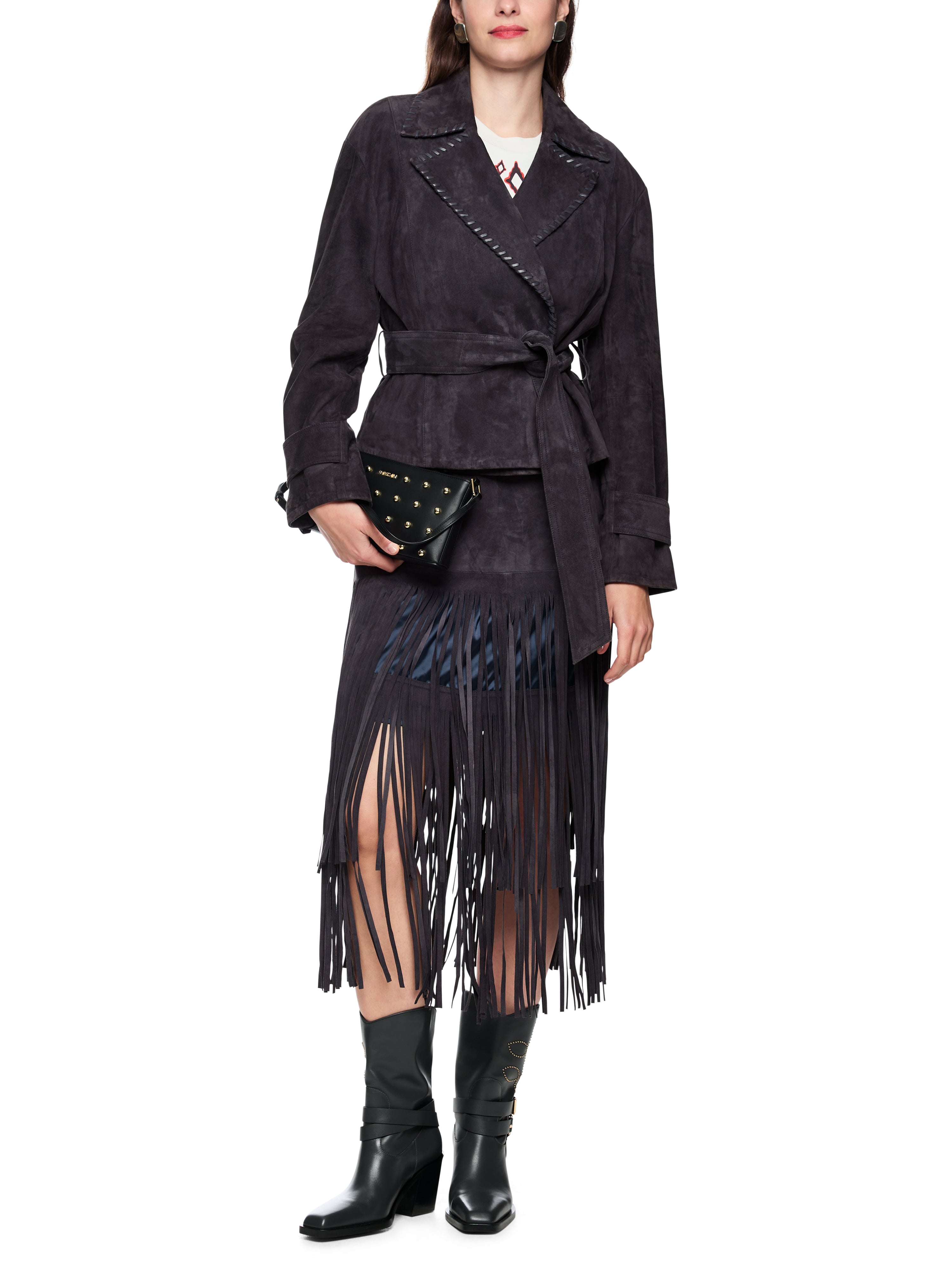 ז'קט עשוי עור משובח עם חגורת קשירה הרכב: 100% עורהדוגמנית בגובה 1.79 ולובשת מידה 3 של מארק קיין