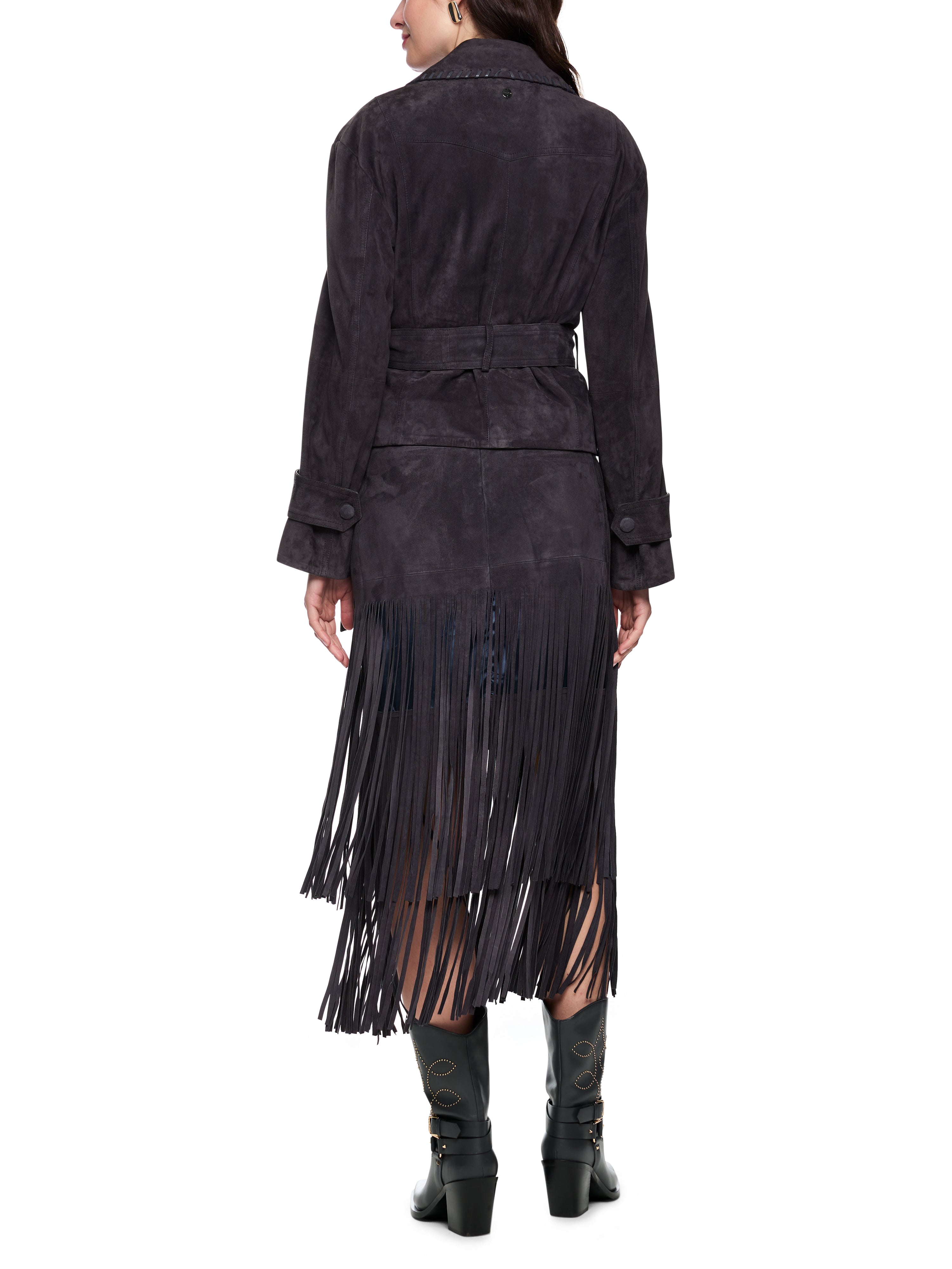 ז'קט עשוי עור משובח עם חגורת קשירה הרכב: 100% עורהדוגמנית בגובה 1.79 ולובשת מידה 3 של מארק קיין