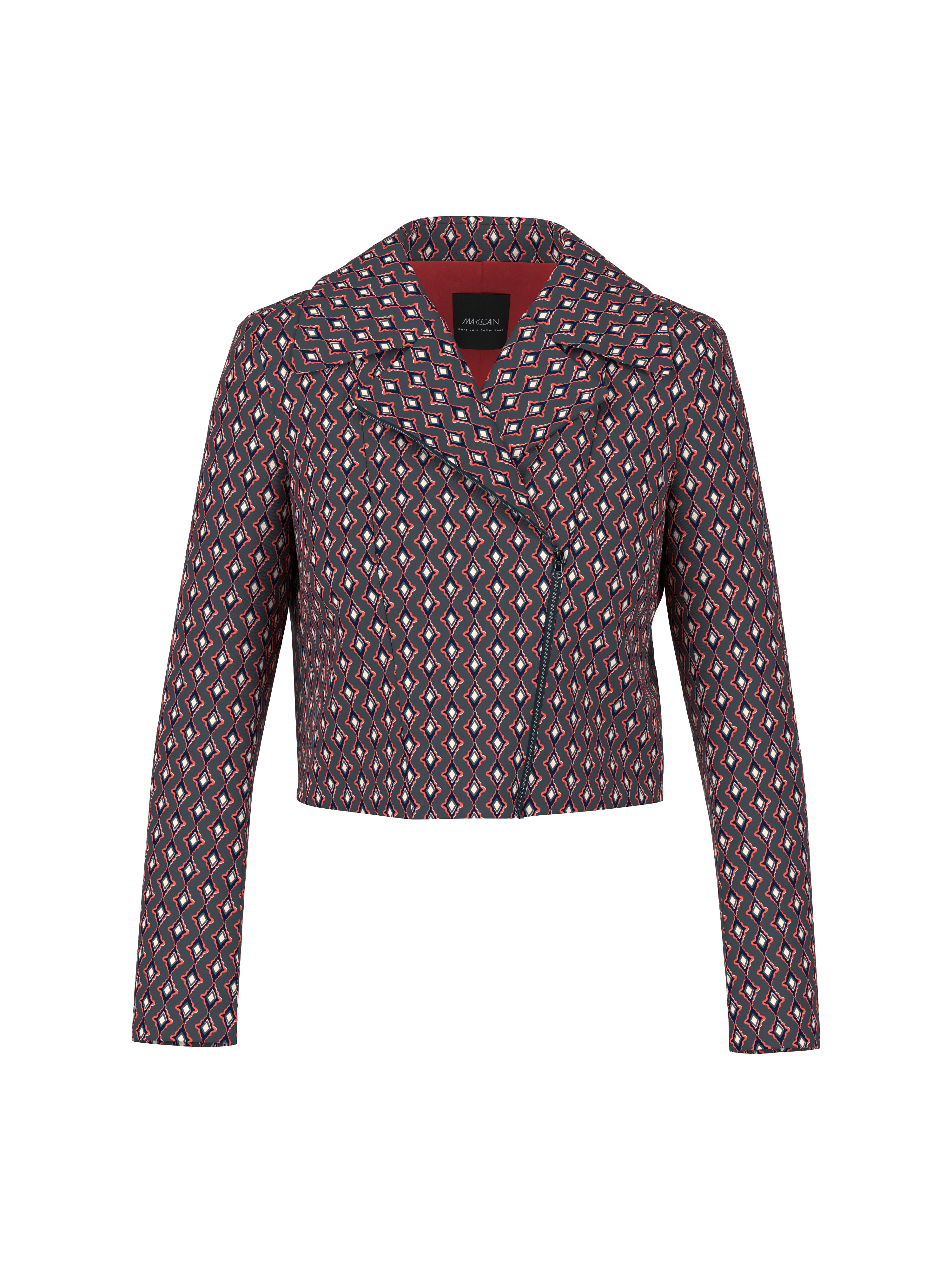 ז'קט בגזרת קרופ עשוי בד סקובה עם הדפס יהלום ורוכסן דו-כיווניהרכב: 92% פוליאסטר, 8% אלסטןהדוגמנית בגובה 1.79 ולובשת מידה 3 של מארק קיין