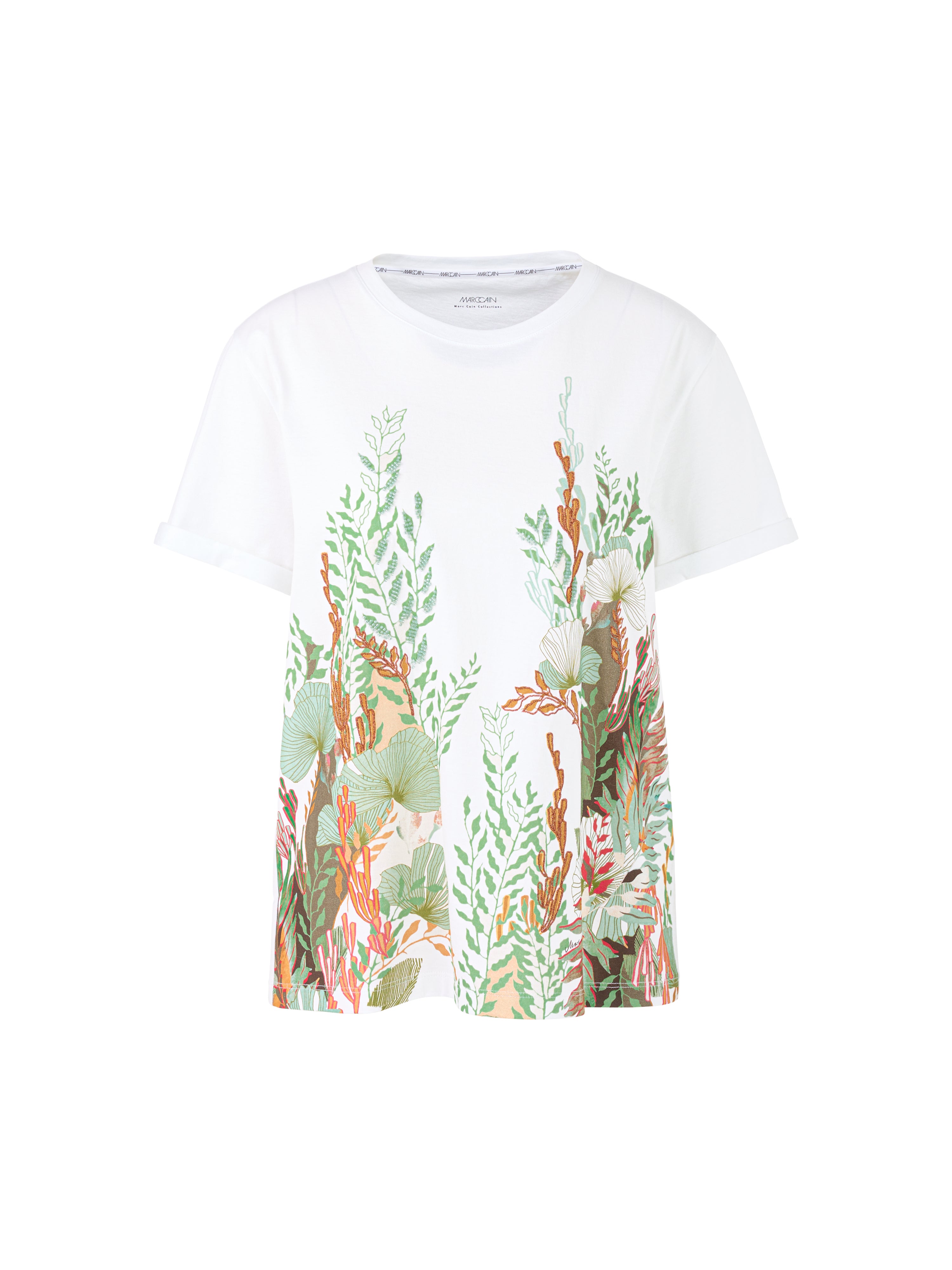 חולצת טי בגזרה רפויה עם הדפס פרחוניהרכב: 100% כותנה אורגניתהדוגמנית בגובה 1.79 ולובשת מידה 3 של מארק קיין