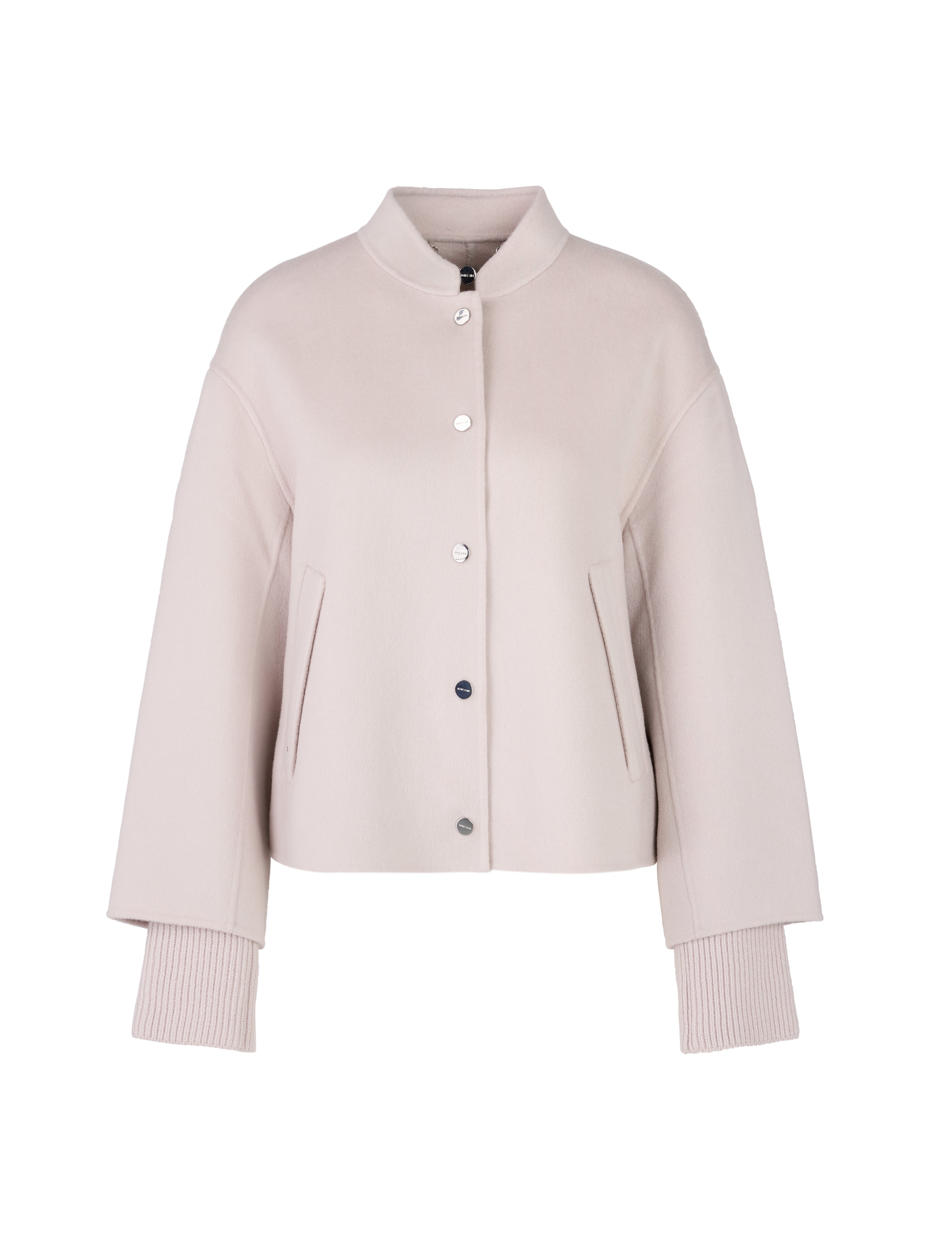 ז'קט צמר קז'ואל בגזרה נינוחה עם כיסים צדדייםהרכב: 100% צמרהדוגמנית בגובה 1.79 ולובשת מידה 3 של מארק קיין