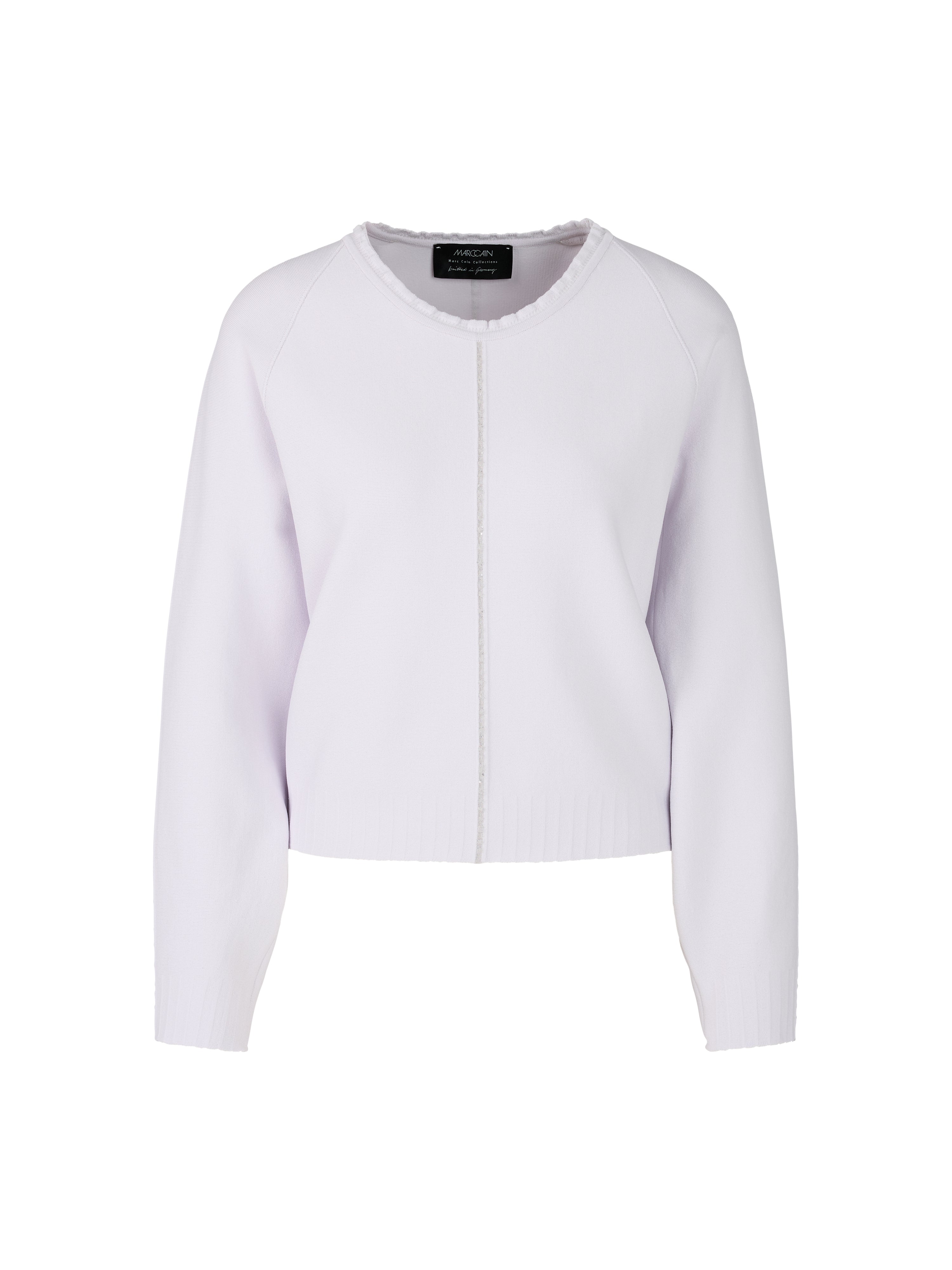 סוודר גזרה צמודה עם שרוולי ראגלן ופסים דקורטיביים בשילוב פאייטיםהרכב: 83% ויסקוזה, 11% פוליאסטר, 6% פוליאמידהדוגמנית בגובה 1.79 ולובשת מידה 3 של מארק קיין