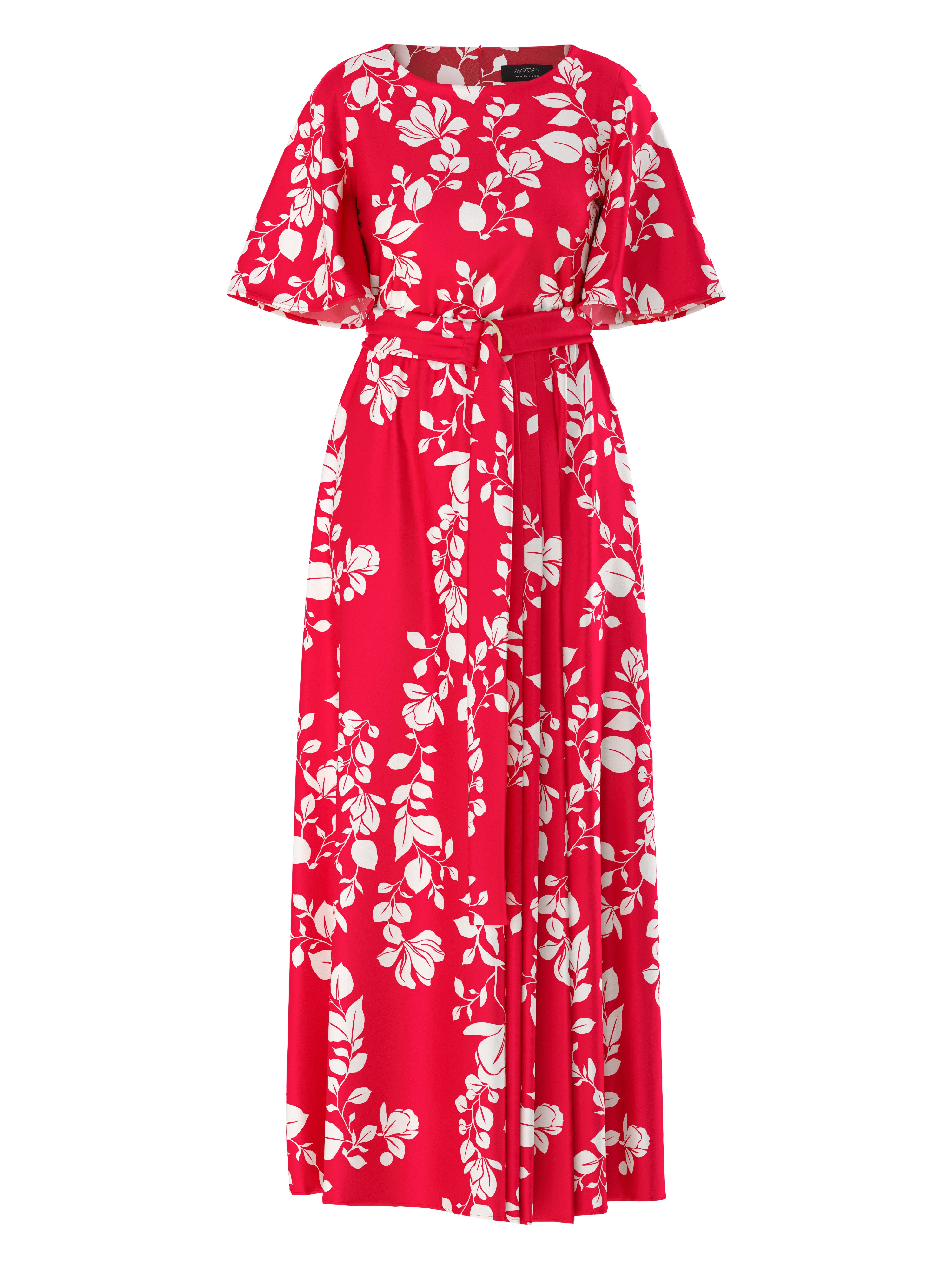 שמלת מקסי מתרחבת עם חגורה תואמת הניתנת להסרה בהדפס עליםהרכב: 51% פוליאסטר ממוחזר, 49% פוליאסטרהדוגמנית בגובה 1.79 ולובשת מידה 3 של מארק קיין