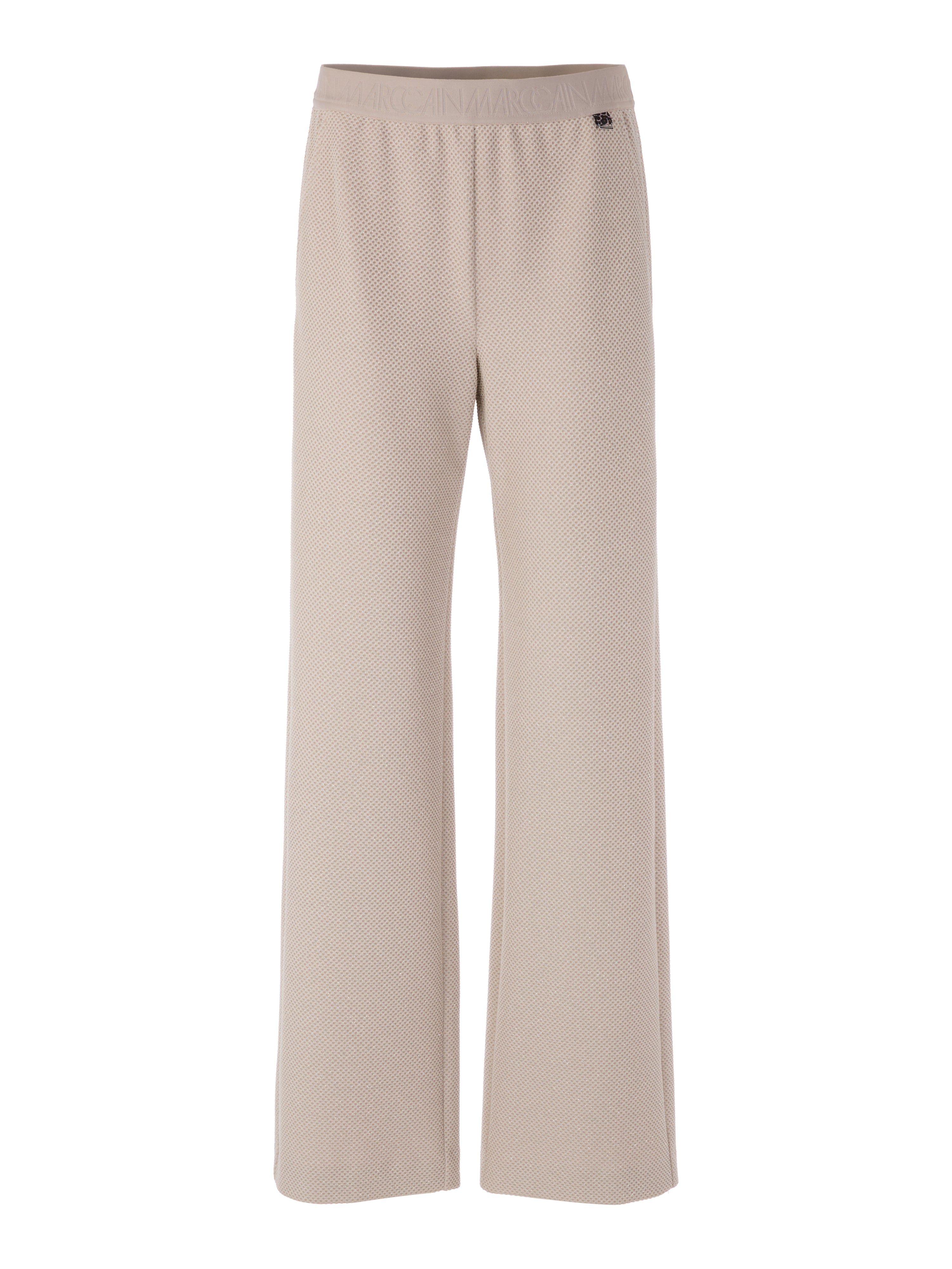 מכנסיים בגזרה מתרחבת, אלסטיים עם מותן גבוההצבע אבן ניטרלי שמתאים גם למראה רשמי וגם ללבוש יומיומיהרכב: 70% פוליאסטר ממוחזר, 23% ויסקוזה, 7% אלסטןהדוגמנית בגובה 1.79 ולובשת מידה 3 של מארק קיין