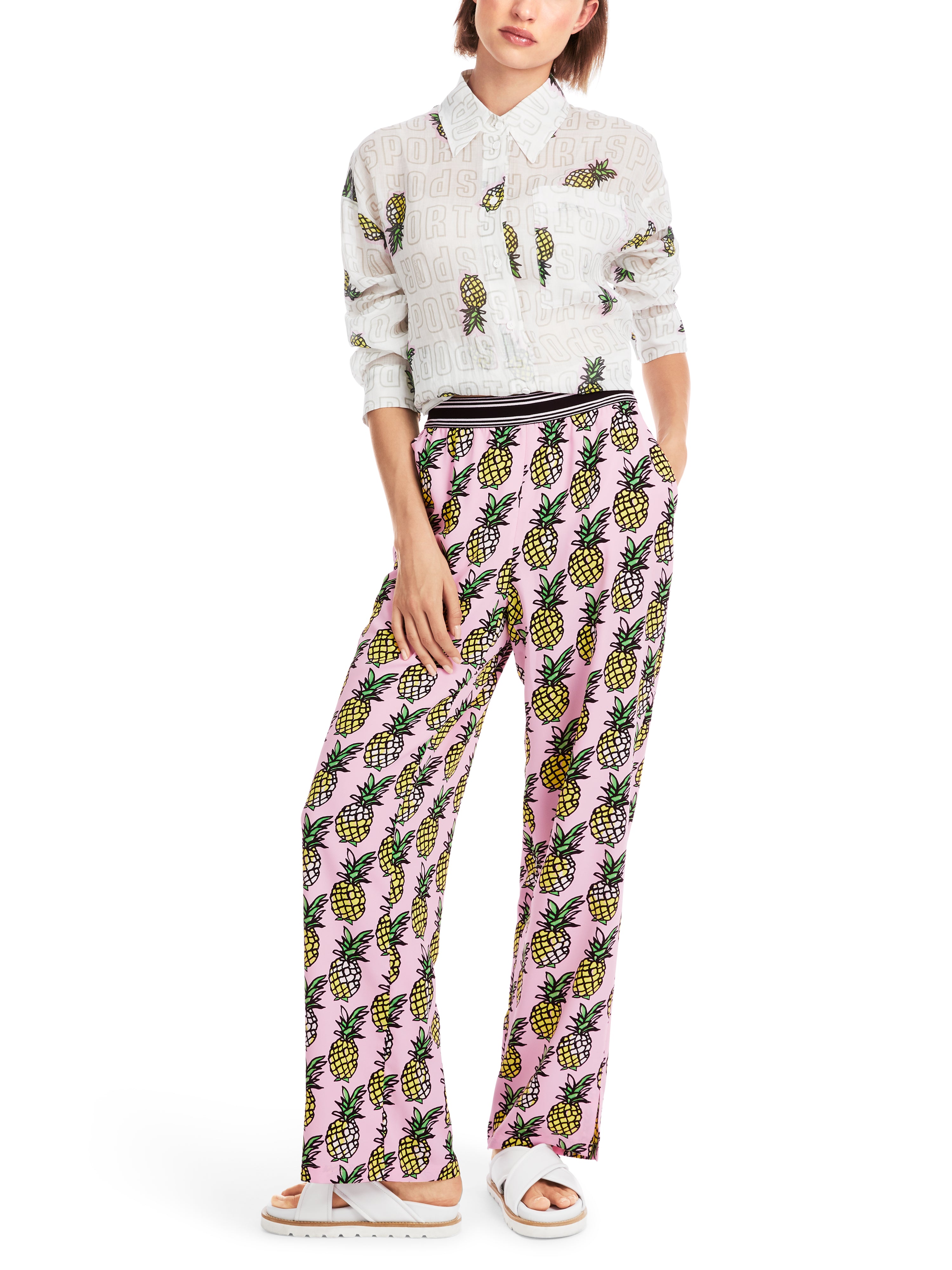 מכנסים מתרחבים