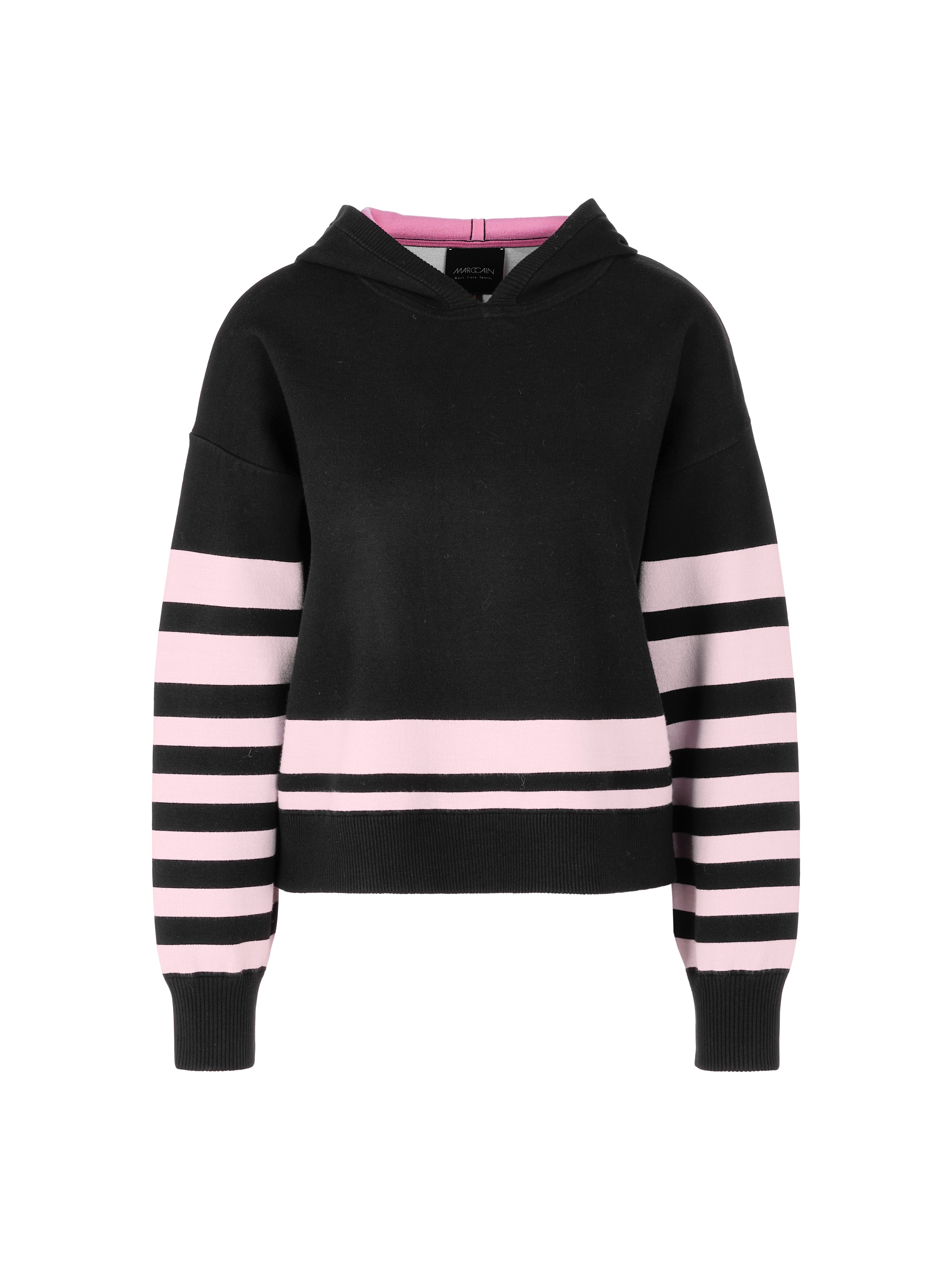 סריג בגזרה ישרה עם פסים עבים, בשילוב קפוצ'וןהרכב: 72% ויסקוזה, 27% פוליאסטרהדוגמנית בגובה 1.79 ולובשת מידה 3 של מארק קיין