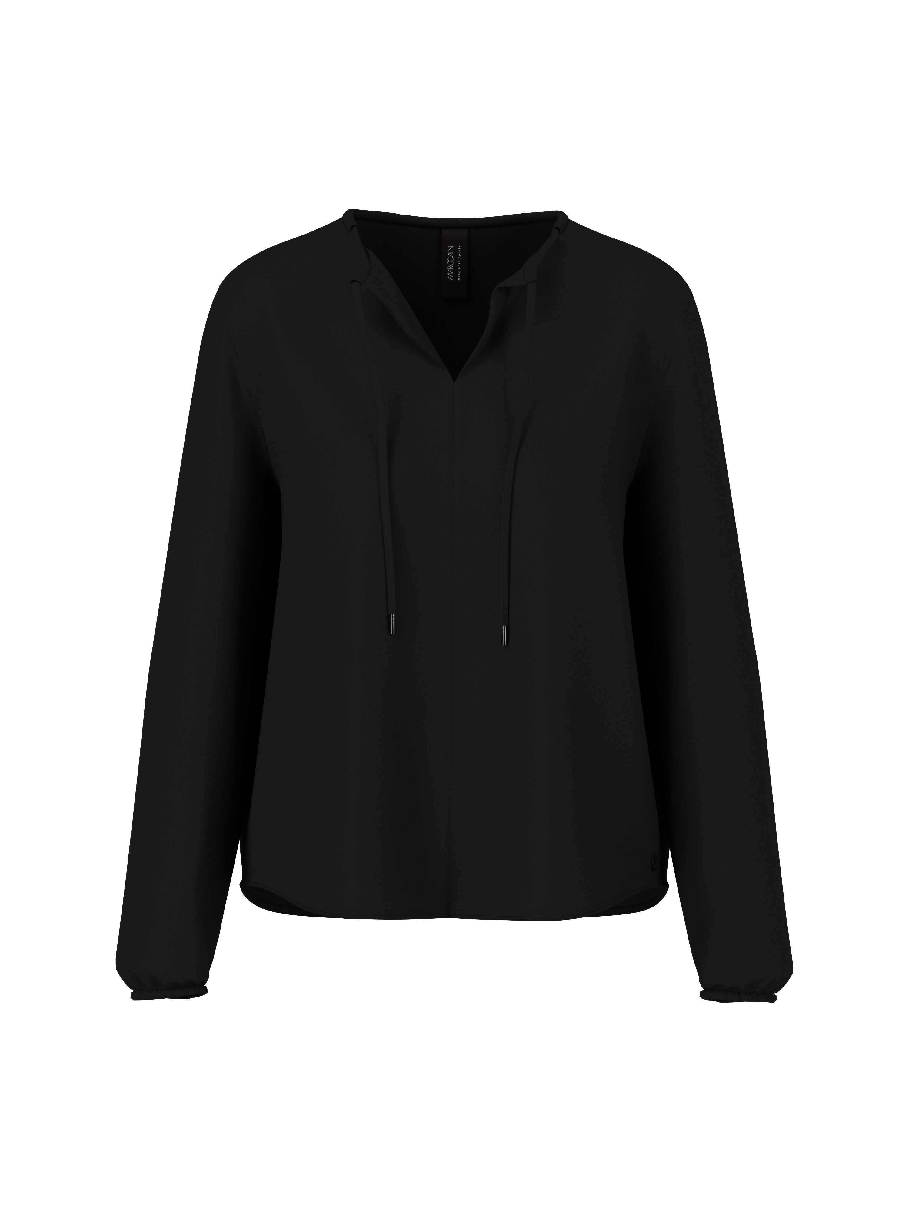 חולצה בגזרה רחבה עם שרוולים ארוכים וסרט לקשירה בצווארוןהרכב בד: 100% פוליאסטרהדוגמנית בגובה 1.79 ולובשת מידה 3 של מארק קיין