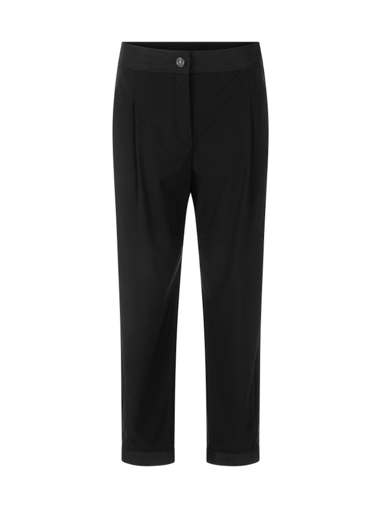 מכנסיים בגזרה רחבה, בעיצוב קז'ואל מודרני, מבד נעים וגמיש. עם מותן גבוהה, מכפלת בגובה הקרסול עם סגירת תיקתקים, קפלים קדמיים מודגשים, שני כיסי צד, וסגירה באמצעות כפתור ורוכסן. שילוב מושלם בין סטייל ונוחות.הרכב: 68% פוליאמיד, 32% אלסטןהדוגמנית בגובה 1.79 ולובשת מידה 3 של מארק קיין