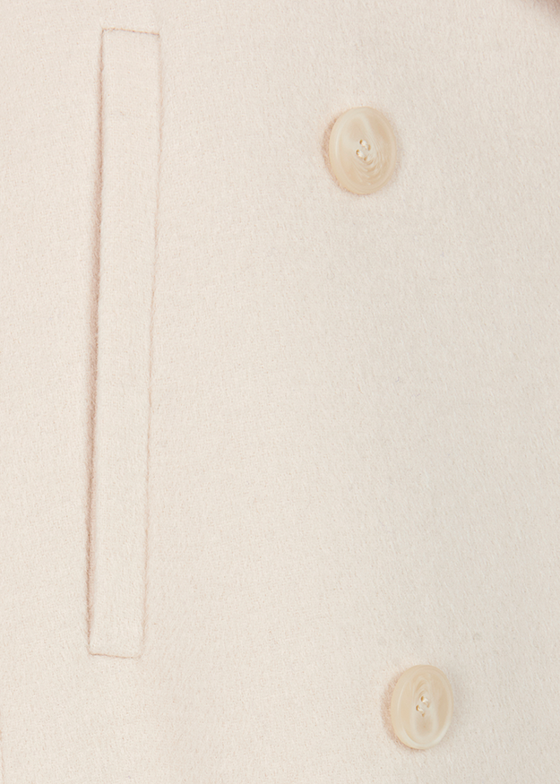 מעיל צמר ארוך דאבל ברסטהרכב: 45% צמר, 30% פוליאסטר, 25% ויסקוזההדוגמנית בגובה 1.77 ולובשת מידה 36 אירופאית