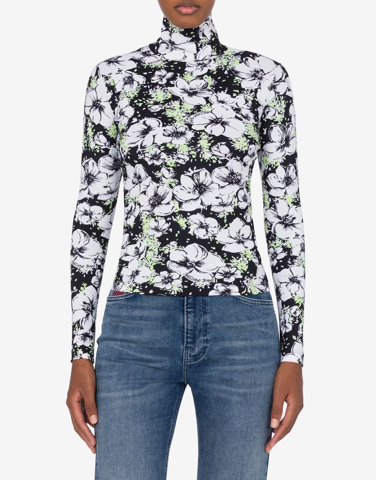 חולצת גולף מקולקציית MOSCHINO Jeans בגזרת סלים פיט עם הדפס פרחיםהרכב: 73% פוליאמיד, 27% אלסטןהדוגמנית בגובה 1.78 ולובשת מידה S