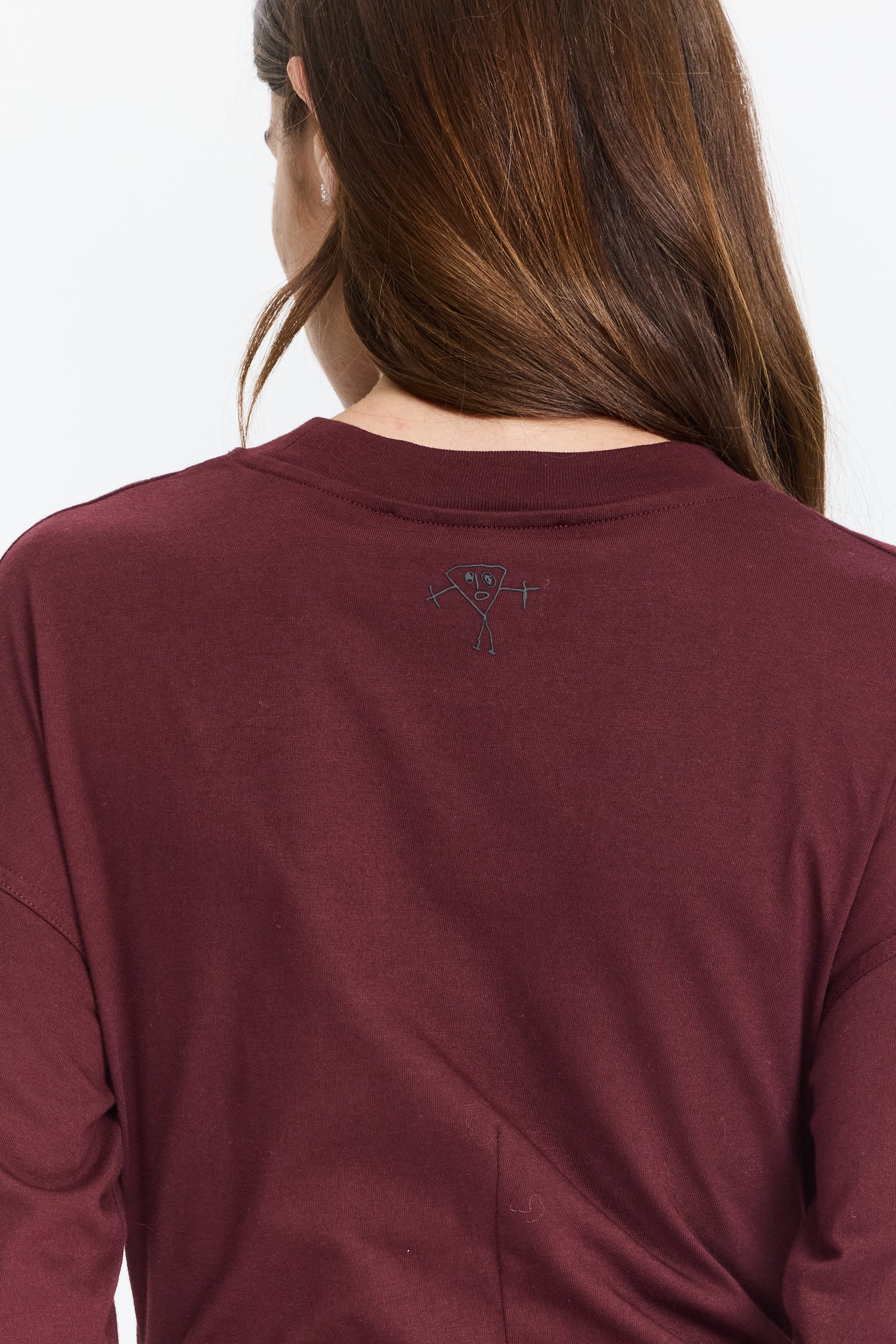 שמלה נעימה באורך מקסי ובגזרה מתרחבת עם כיווצים במותנייםהרכב בד: 100% כותנההדוגמנית בגובה 1.75 ולובשת מידה 42 של PLAN C