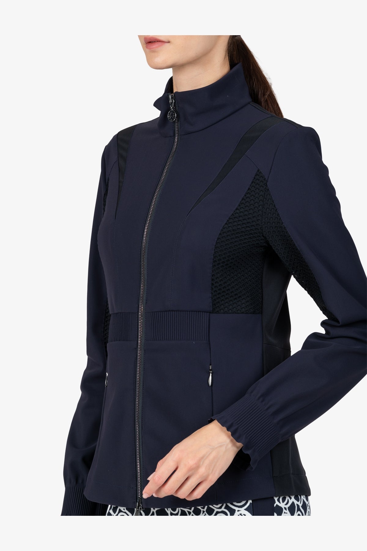 ז'קט עם צווארון עומד עם כיסי צד וסגירת רוכסןהרכב: 73% פוליאמיד, 27% אלסטן