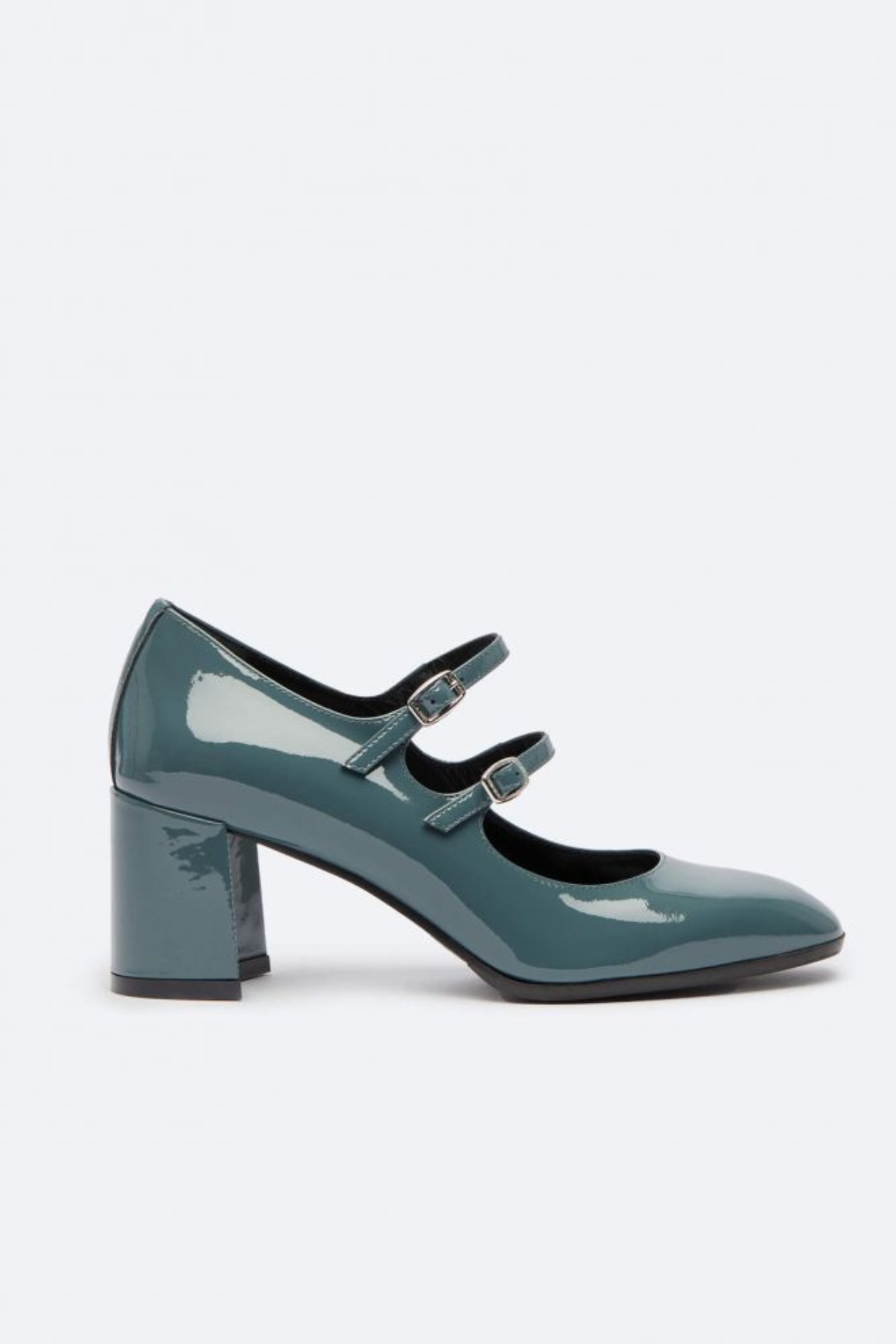 נעלי עקב מעור בצבע כחול אפרפר עם שתי רצועות הרכב: עור עם סוליית גומיגובה העקב: 6 ס"מ 