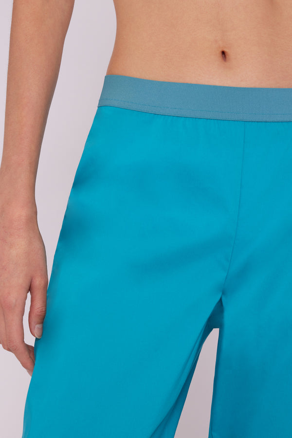 מכנסיים בשילוב כותנה 7/8 רגל ישרה גומי במותן בצבע תכלת