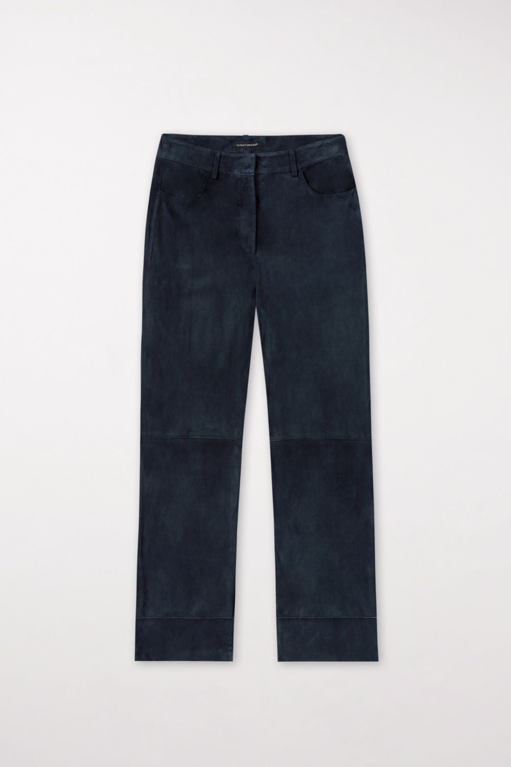 מכנסי זמש מתרחביםהרכב: 100% זמשהדוגמנית בגובה 1.78 ולובשת מידה 36 אירופאית