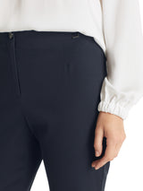 מכנסי כותנה בשילוב ויסקוזה 7/8 בצבע כחול כהה רגל צרה