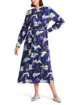 שמלת מידי מבד משי שרוול ארוך בהדפס ברבורים על רקע סגול עם חגורה