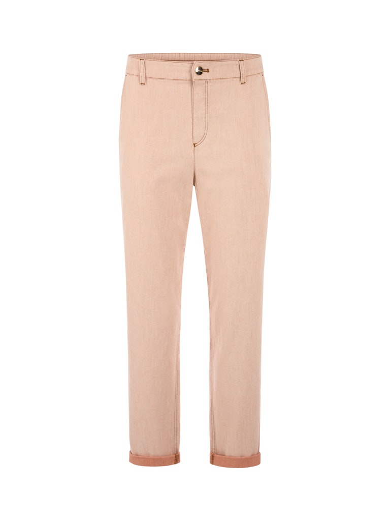 מכנסי ג'ינס בגזרת Relaxed fit, קלאסית ונוחה, מבד כותנה אלסטי ורך. עם רגל ישרה, מכפלת בגובה הקרסול, ומותן בגובה סטנדרטי עם גומי בגב. שני כיסי צד, לולאות לחגורה, וסגירה באמצעות רוכסן וכפתור.הרכב: 98% כותנה, 2% אלסטןהדוגמנית בגובה 1.79 ולובשת מידה 3 של מארק קיין