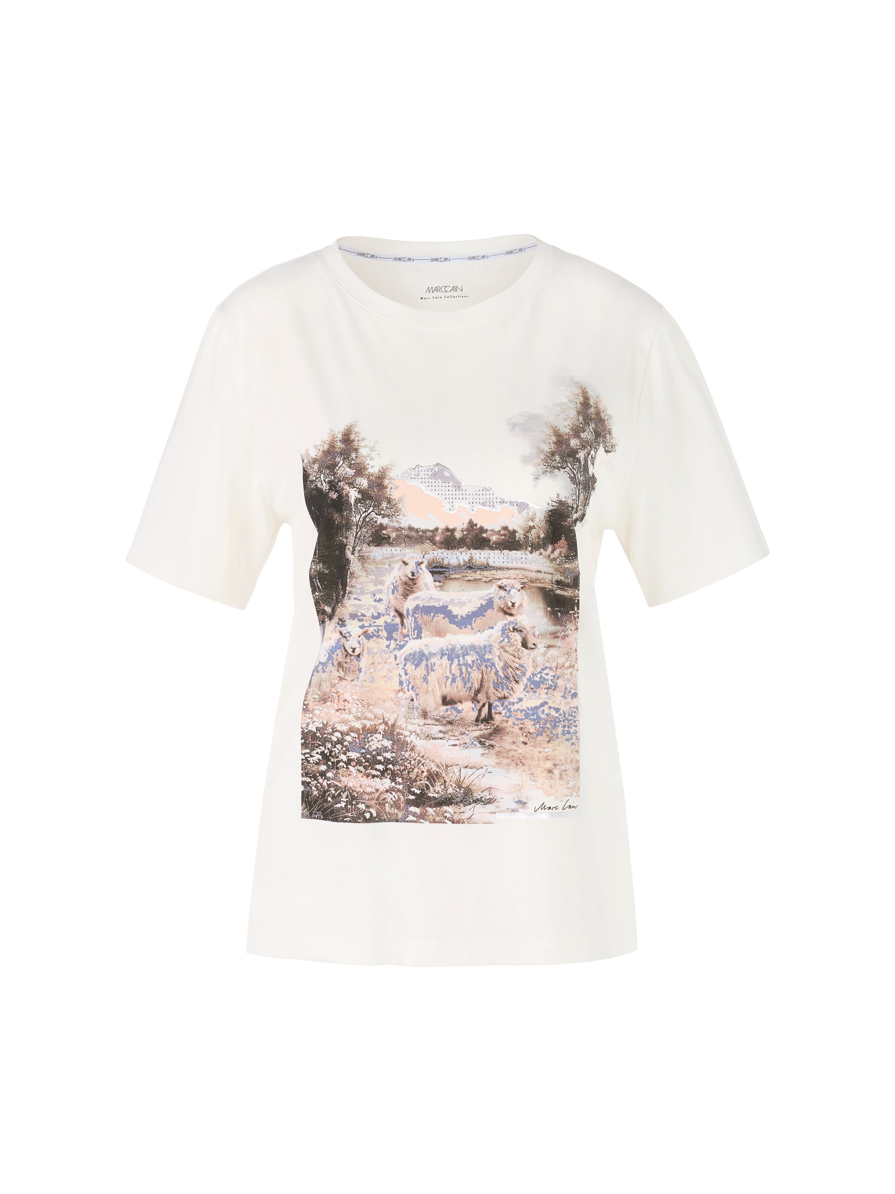 חולצת טי כותנה עם הדפסהרכב: 100% כותנההדוגמנית בגובה 1.79 ולובשת מידה 3 של מארק קיין