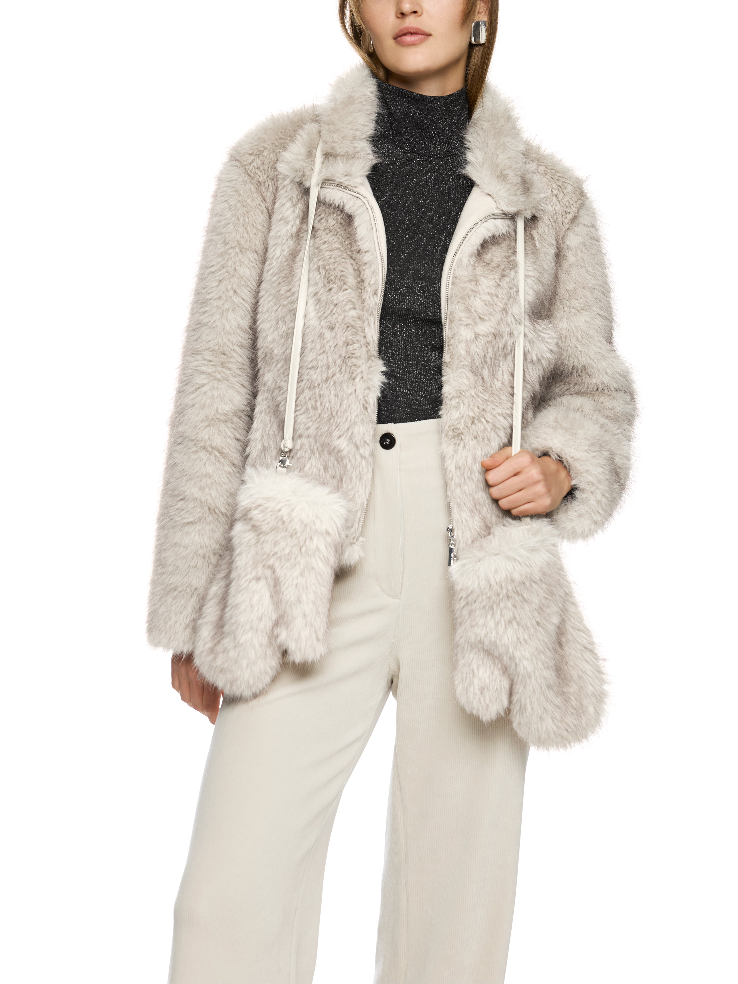 כפפות העשויות מדמוי פרווה, בגוון אפור - בז'הרכב: 100% פוליאסטר