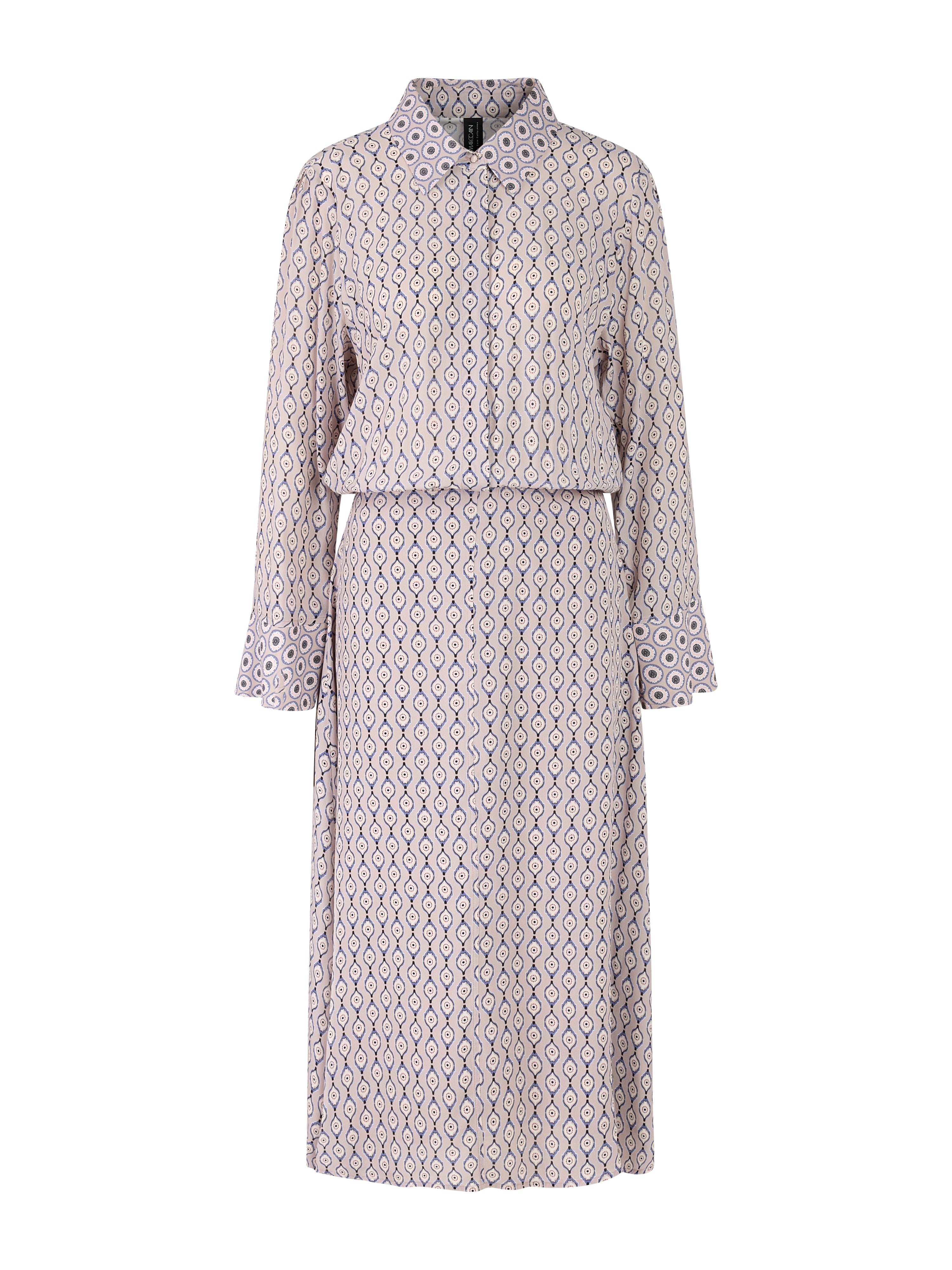 שמלת מקסי זורמת עם הדפס  הרכב: 100% ויסקוזההדוגמנית בגובה 1.79 ולובשת מידה 3 של מארק קיין 