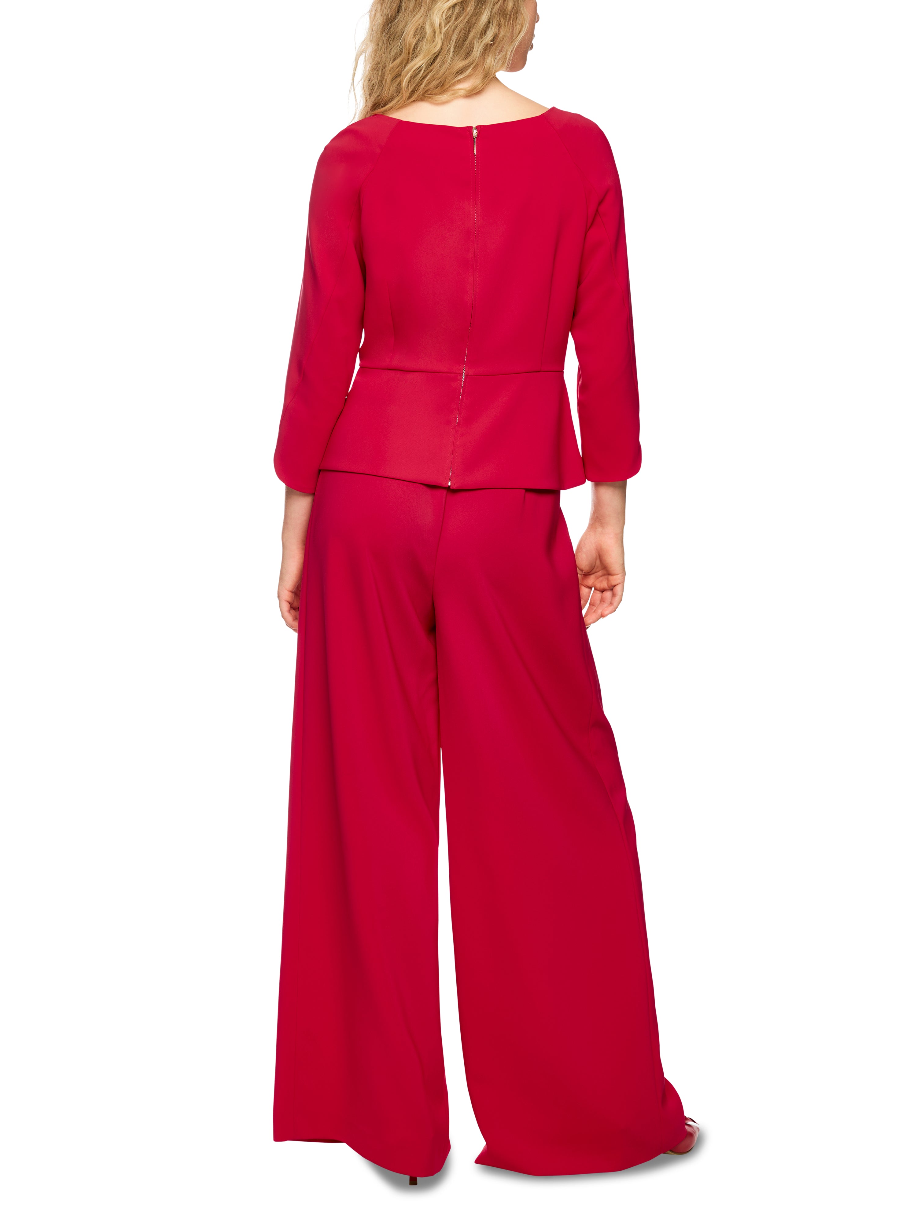 חולצה אלגנטית עם רוכסן אחורי באורך מלאהרכב: 97% פוליאסטר, 3% אלסטןהדוגמנית בגובה 1.79 ולובשת מידה 3 של מארק קיין