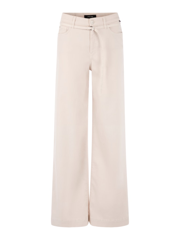 מכנסי ג'ינס בגזרת Wide Leg מתרחבת מאזור קו המותן ועד למכפלת, עם מותן גבוהה ורגל ארוכה.המכנסיים עשויים תערובת כותנה וליוסל נוחה ואלסטית, עם תוספת של חגורת מותן דקה. עיצוב 5 כיסים קלאסי, לולאות לחגורה, וסגירה באמצעות רוכסן וכפתור.הרכב: 45% כותנה, 44% ליוסל (Tencel), 9% אלסטומולטיאסטר, 2% אלסטןהדוגמנית בגובה 1.79 ולובשת מידה 3 של מארק קיין