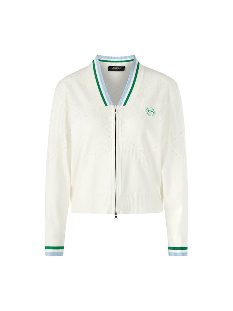 קרדיגן בעיצוב ספורטיבי, עשוי סריג ויסקוזה רך וקליל, עם דוגמת חורים עדינה. גזרה ישרה ונינוחה, עם רוכסן דו כיווני לסגירה, צווארון וי, ושרוולים ארוכים בגימור פסים צבעוניים.הרכב: 78% ויסקוזה, 22% פוליאסטרהדוגמנית בגובה 1.79 ולובשת מידה 3 של מארק קיין