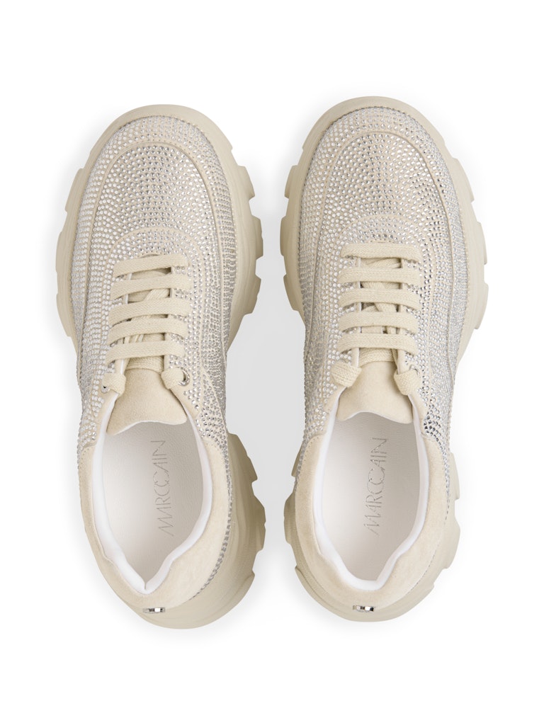 נעלי סניקרס אופנתיות, עשויות זמש בעיטור אבני חן, עם סוליית פלטפורמה צ'אנקית.גובה סוליה: 7 ס"מהרכב: 100% עור