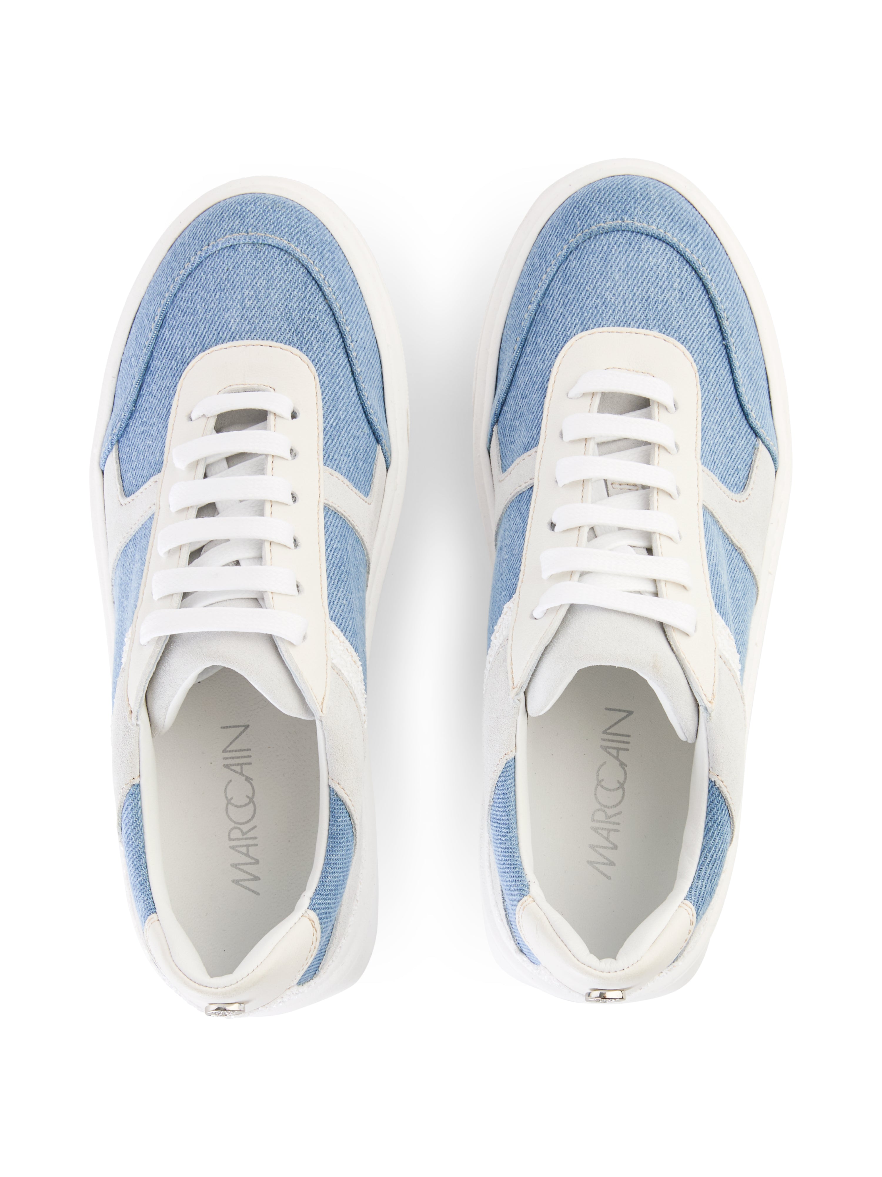 נעלי ספורט עם סוליית פלטרפומההרכב: 41% עור, 38% כותנה, 21% סינתטיגובה העקב: 35 מ"מ