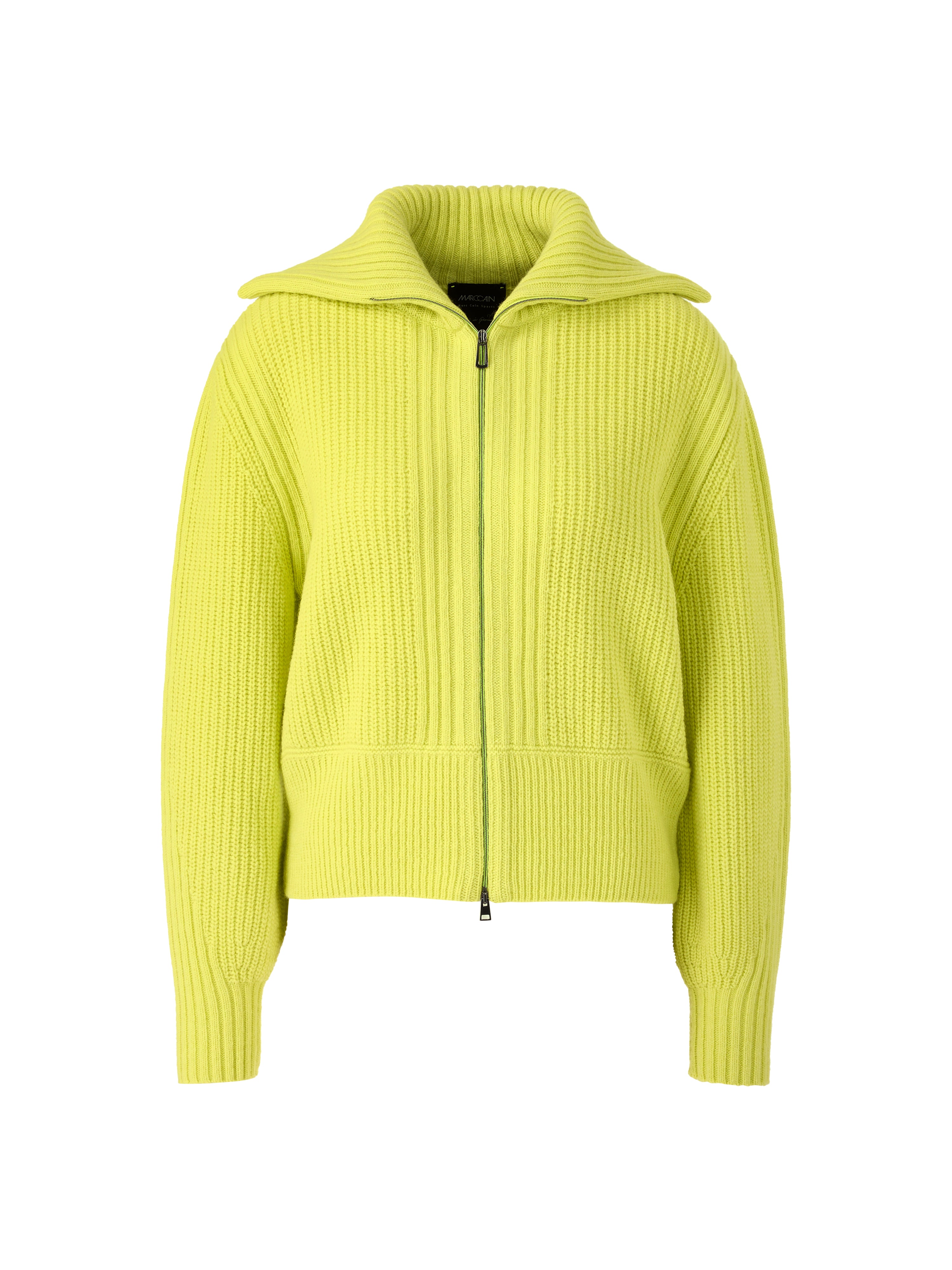 קרדיגן בגזרה נינוחה עם צווארון גבוה ורוכסן דו כיווניהרכב: 35% צמר, 30% ויסקוזה, 20% קשמיר, 15% פוליאמידהדוגמנית בגובה 1.79 ולובשת מידה 3 של מארק קיין