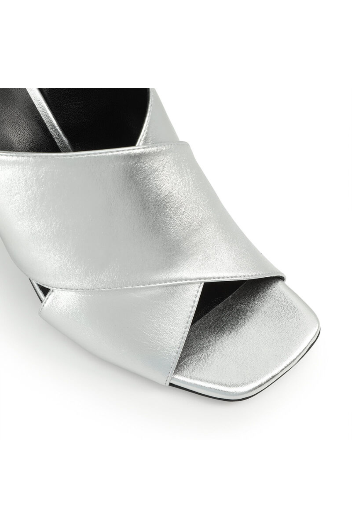 הרכב: 100% עורגובה עקב: 8 ס"מ