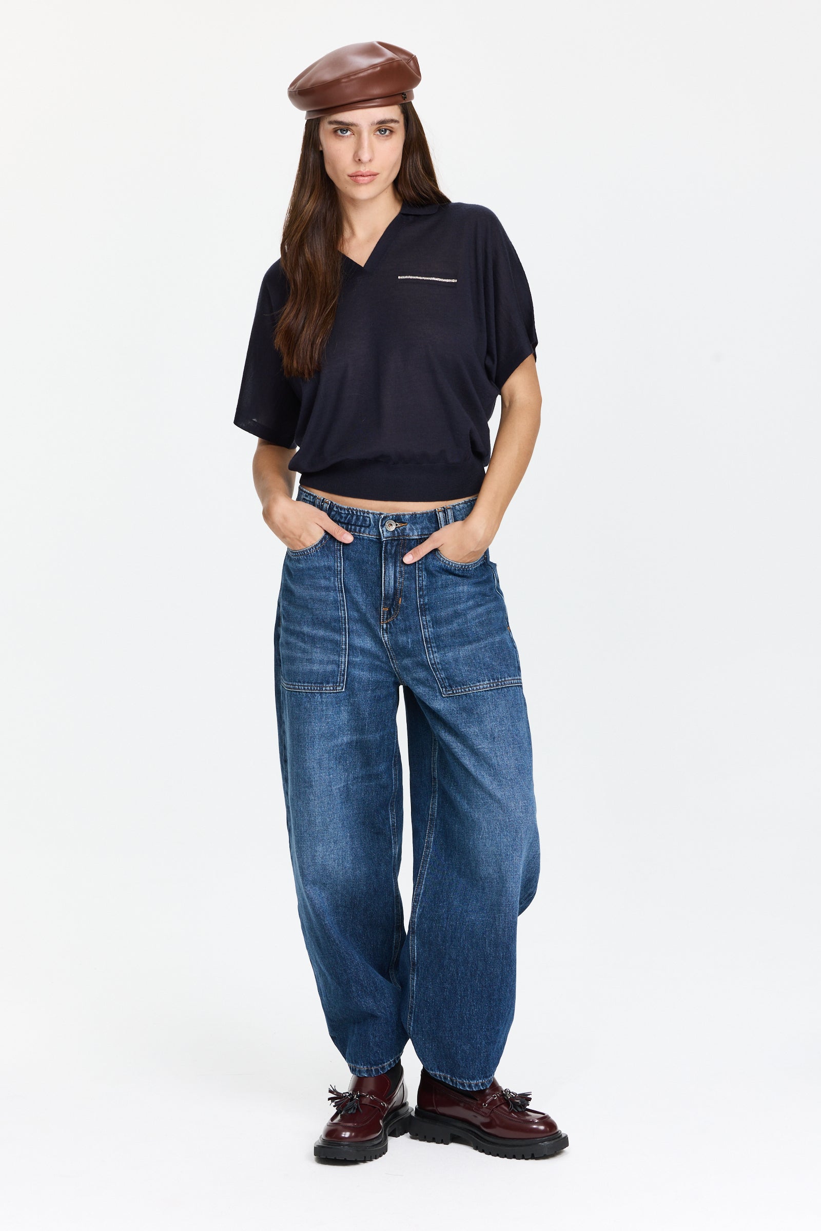 מכנסיי ג'ינס בגזרה רחבה עם כיסים קדמיים גדוליםהרכב: 100% כותנההדוגמנית בגובה 1.75 ולובשת מידה 27 של DryKorn