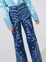 ג'ינס כחול בגזרה גבוהה עם הדפס לייזר רגל רחבה