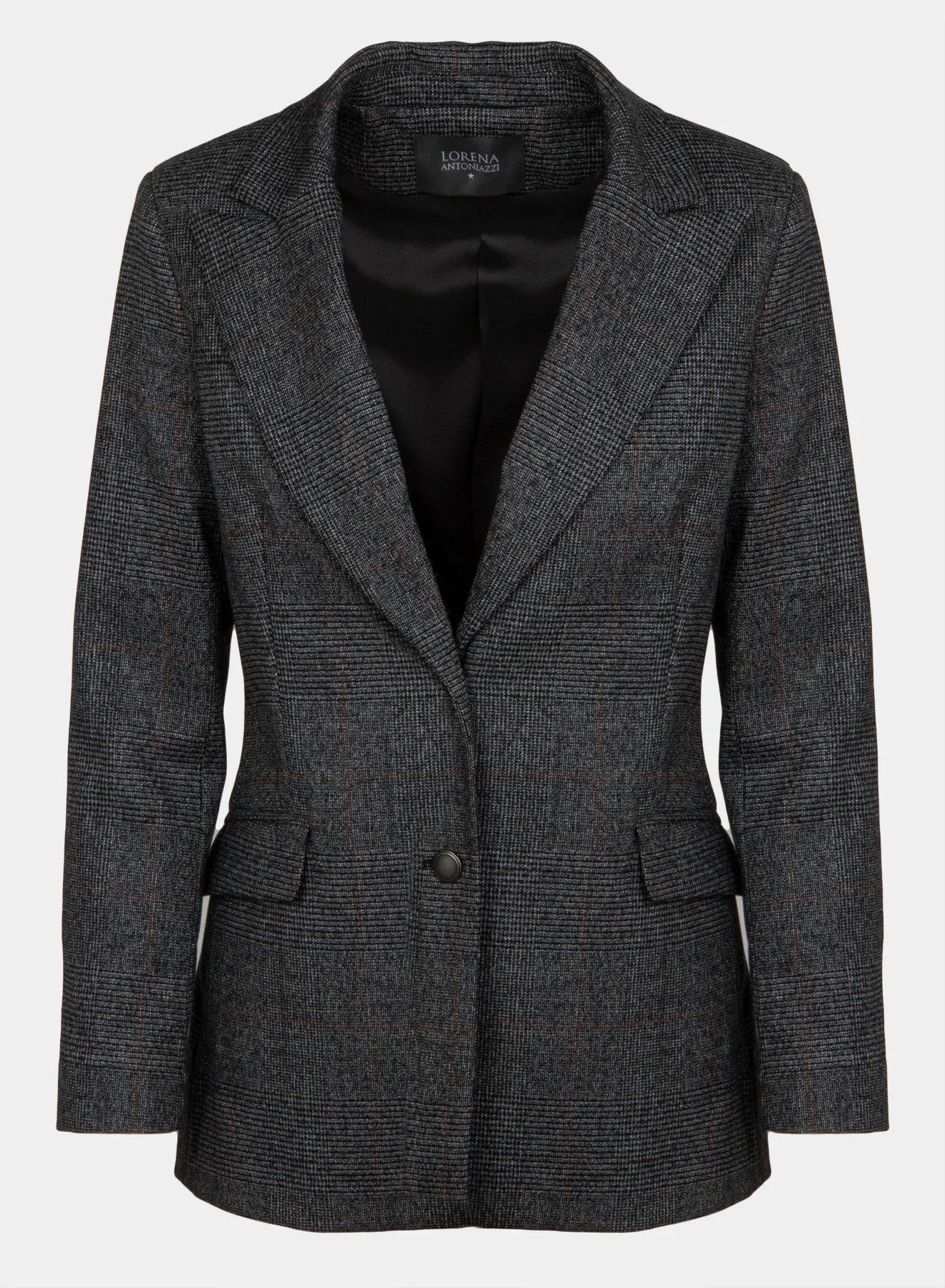 בלייזר מחוייט סינגל ברסטהרכב: 96% צמר וירג'ין, 2% אלסטן, 2% פוליאמידהדוגמנית בגובה 1.75 ולובשת מידה 42 איטלקית