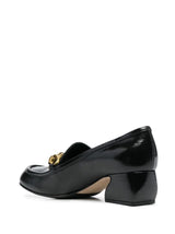 נעלי לאופר בצבע שחור עם לולאות זהב עקב סטייטמנט 4.5 ס"מ