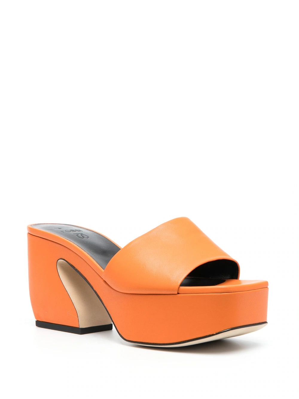 כפכפי פלטפורמה עם עקב מפוסלהרכב: 100% עורגובה: 9.5 ס"מ