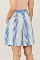 מכנסי חצאית קצרים עם חגורה הדפס כחול לבן